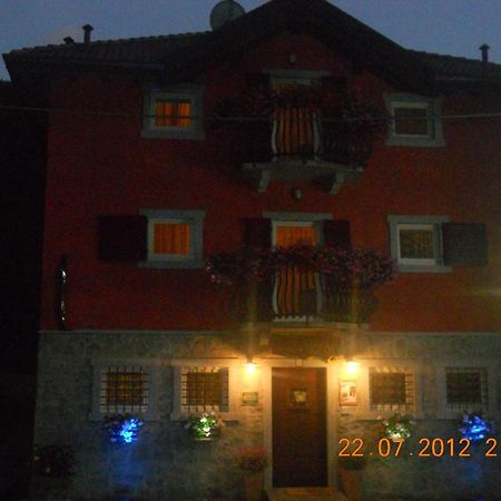 Bed and Breakfast Garni La Genziana Temù Exterior foto