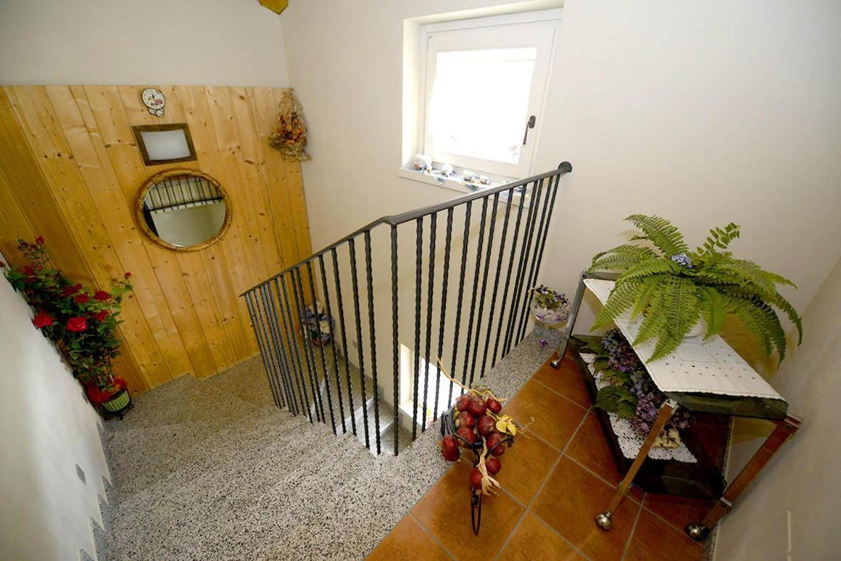 Bed and Breakfast Garni La Genziana Temù Exterior foto